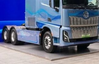 Un camión a hidrógeno sorprende con 1.700 km de autonomía y recarga en solo 15 minutos.